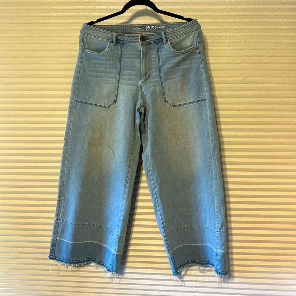 EUC Wide Leg Cropped Fray Hem Light-wash Denim 8